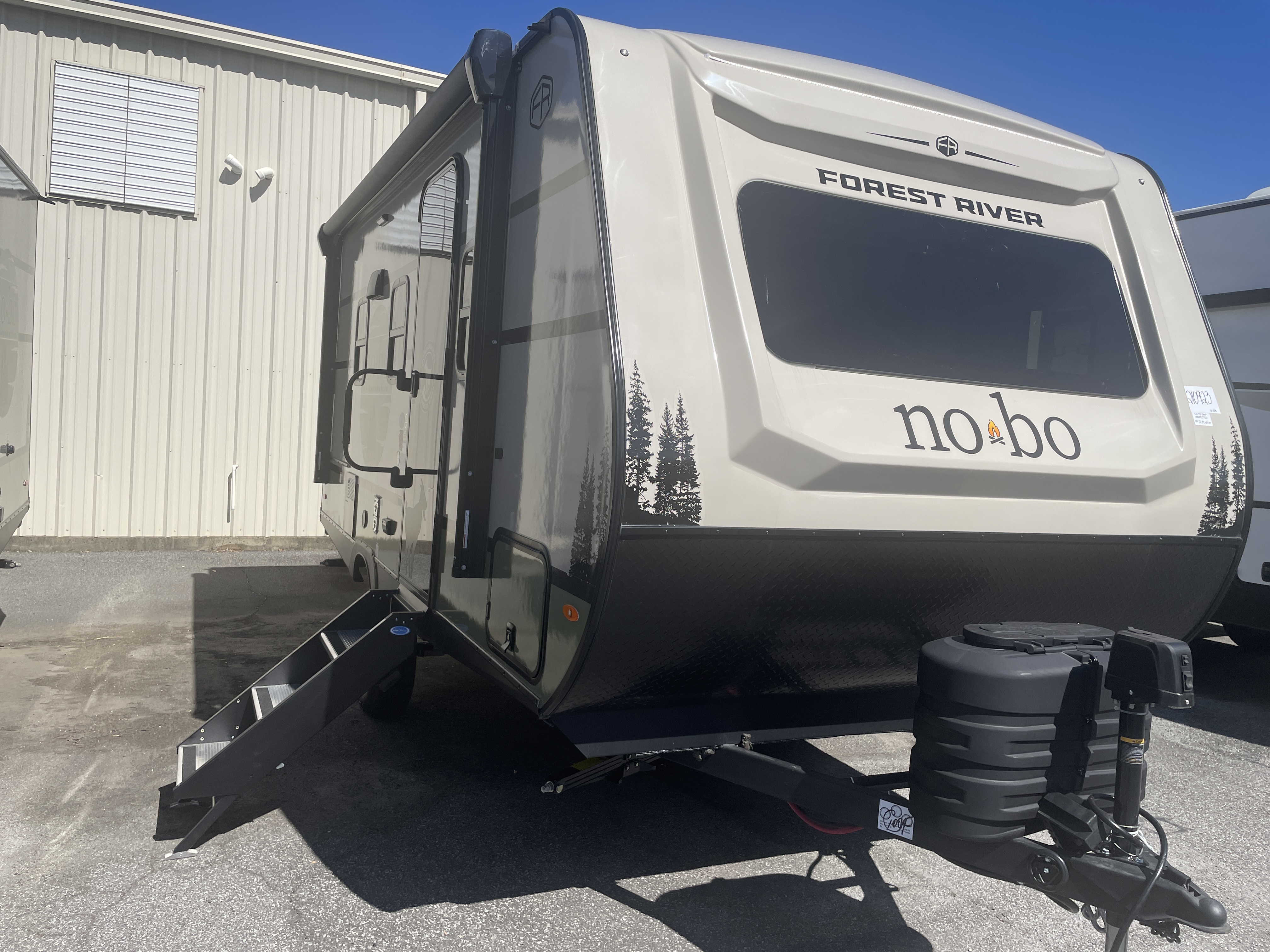 NEW 2025 Forest River NO BOUNDARIES (NOBO) 18.3
