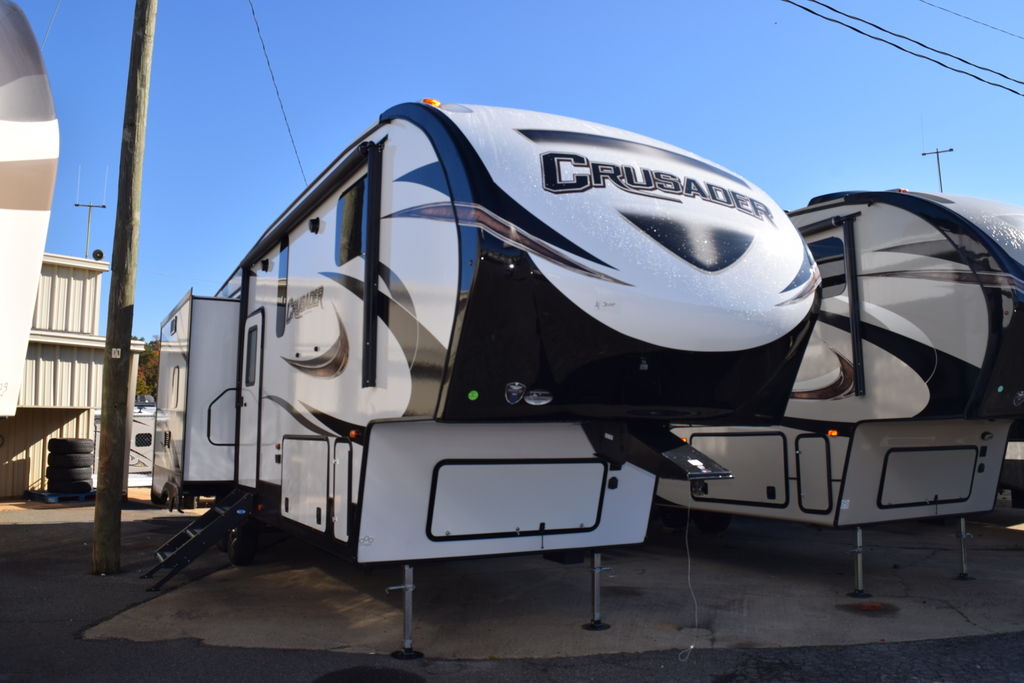 2019 PRIME TIME CRUSADER 315RST