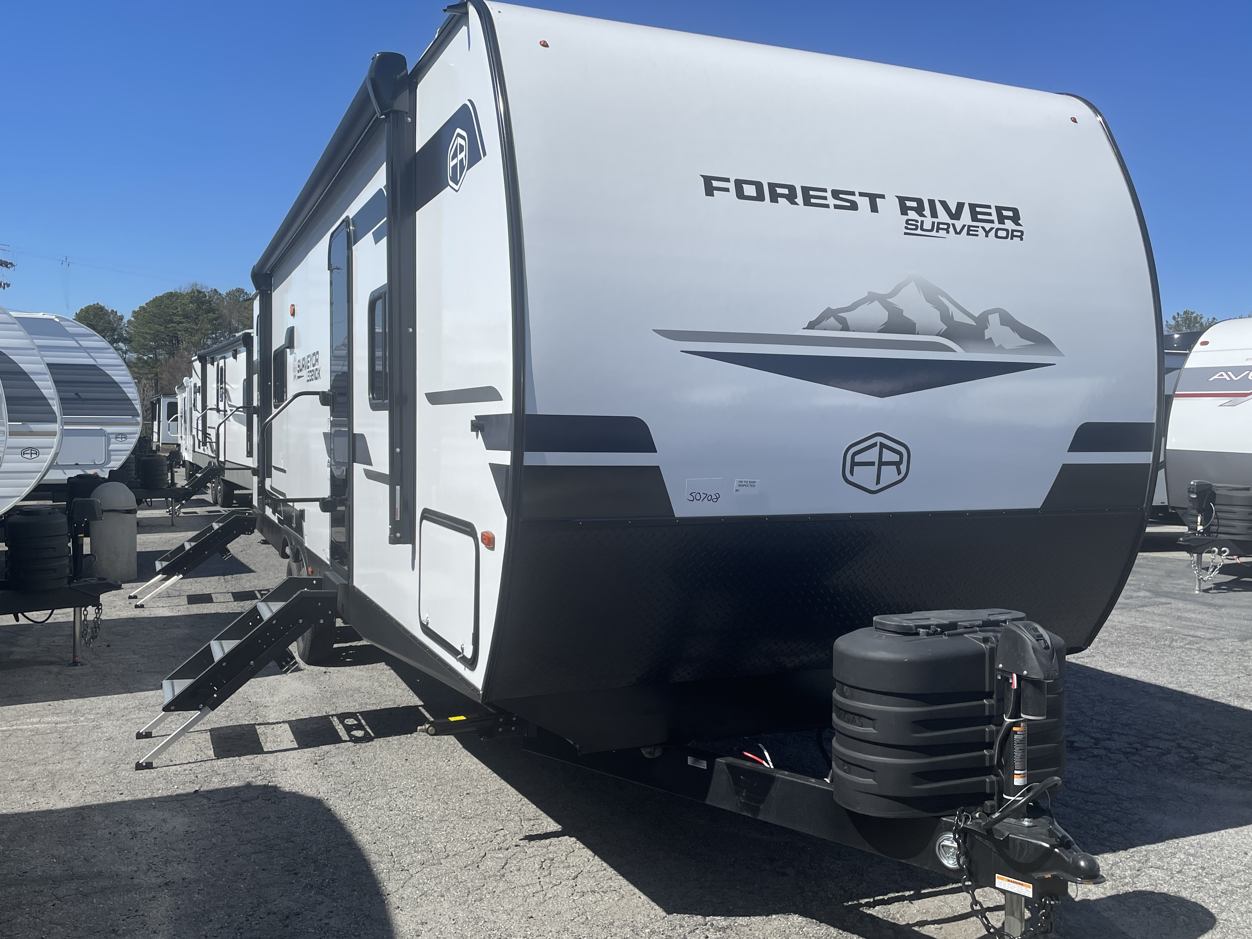 NEW 2025 Forest River SURVEYOR 27CAMP