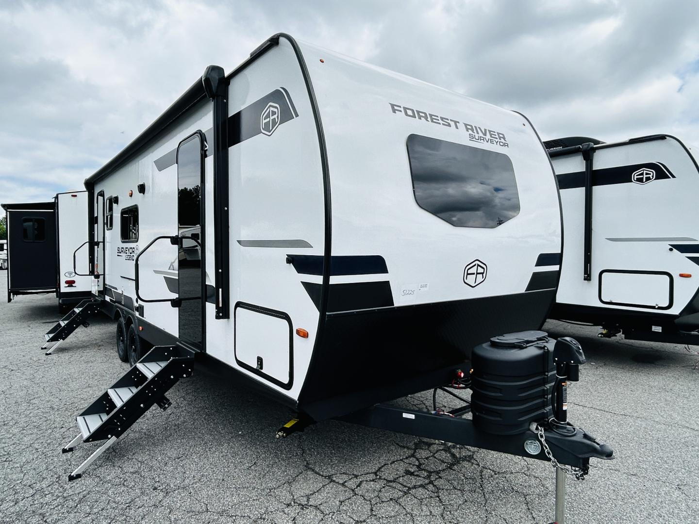 NEW 2025 Forest River SURVEYOR 261RKLE