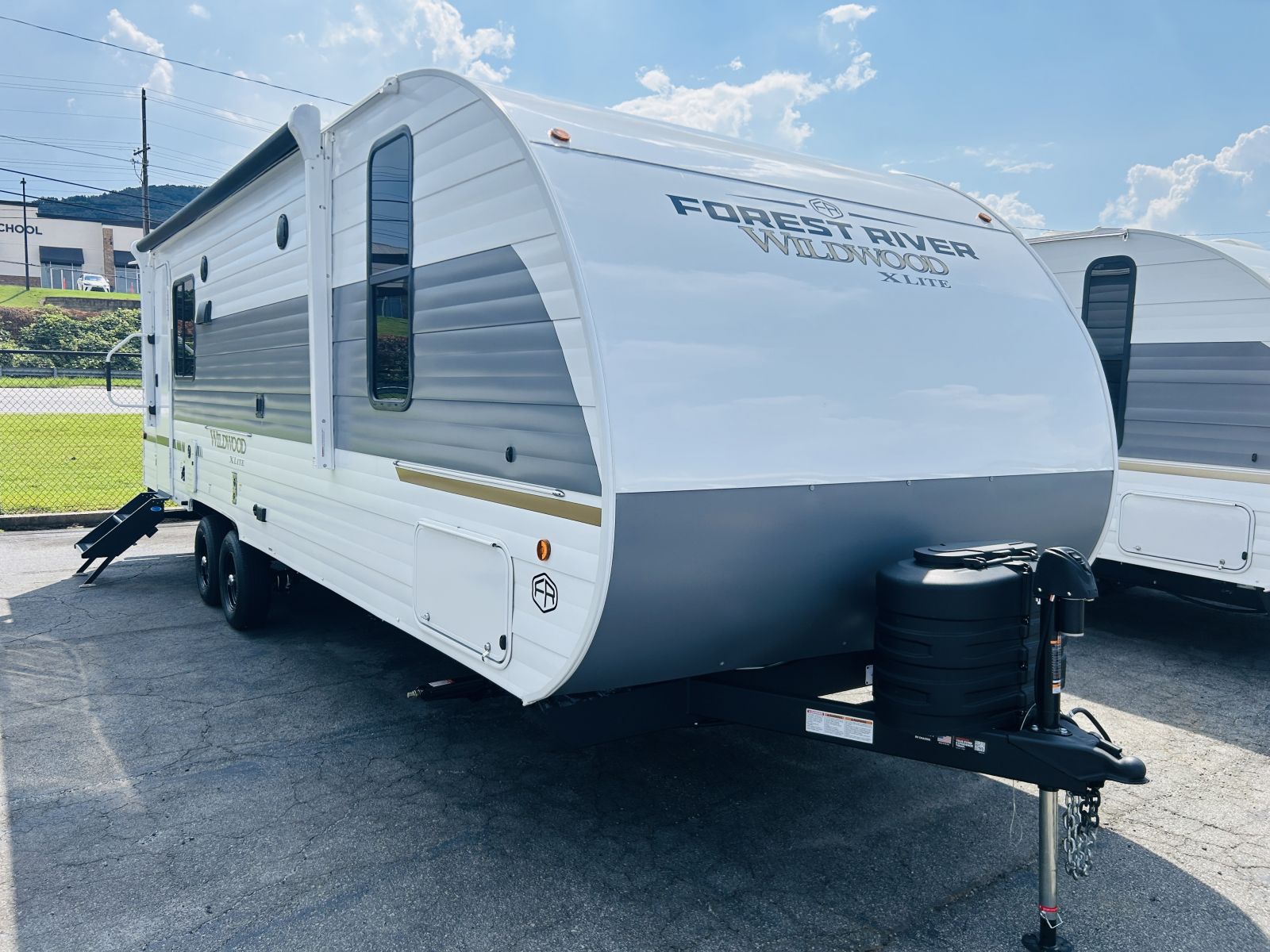 NEW 2026 Forest River WILDWOOD 24RLXL - Three Way Campers