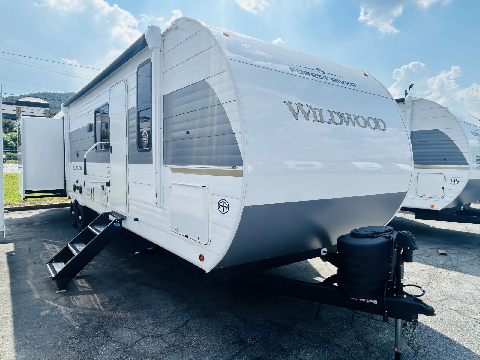 NEW 2026 Forest River WILDWOOD 31KQBTS - Three Way Campers