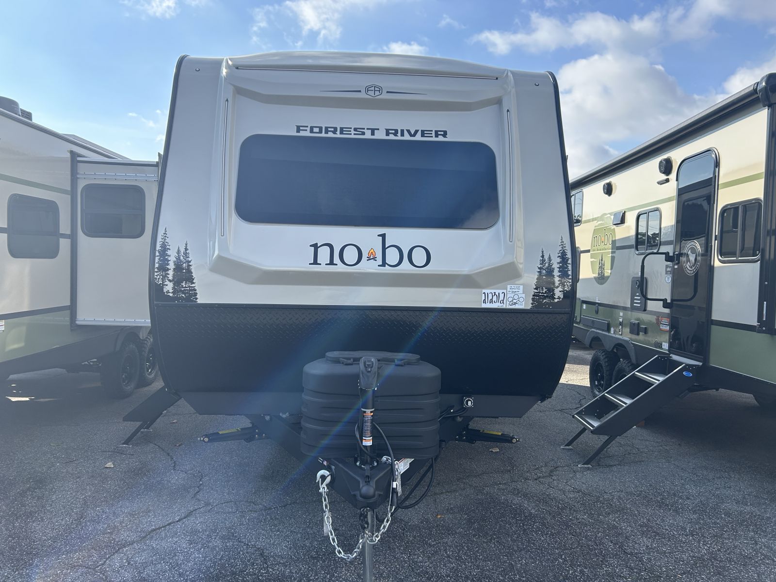 NEW 2026 Forest River NO BOUNDARIES (NOBO) 20.3