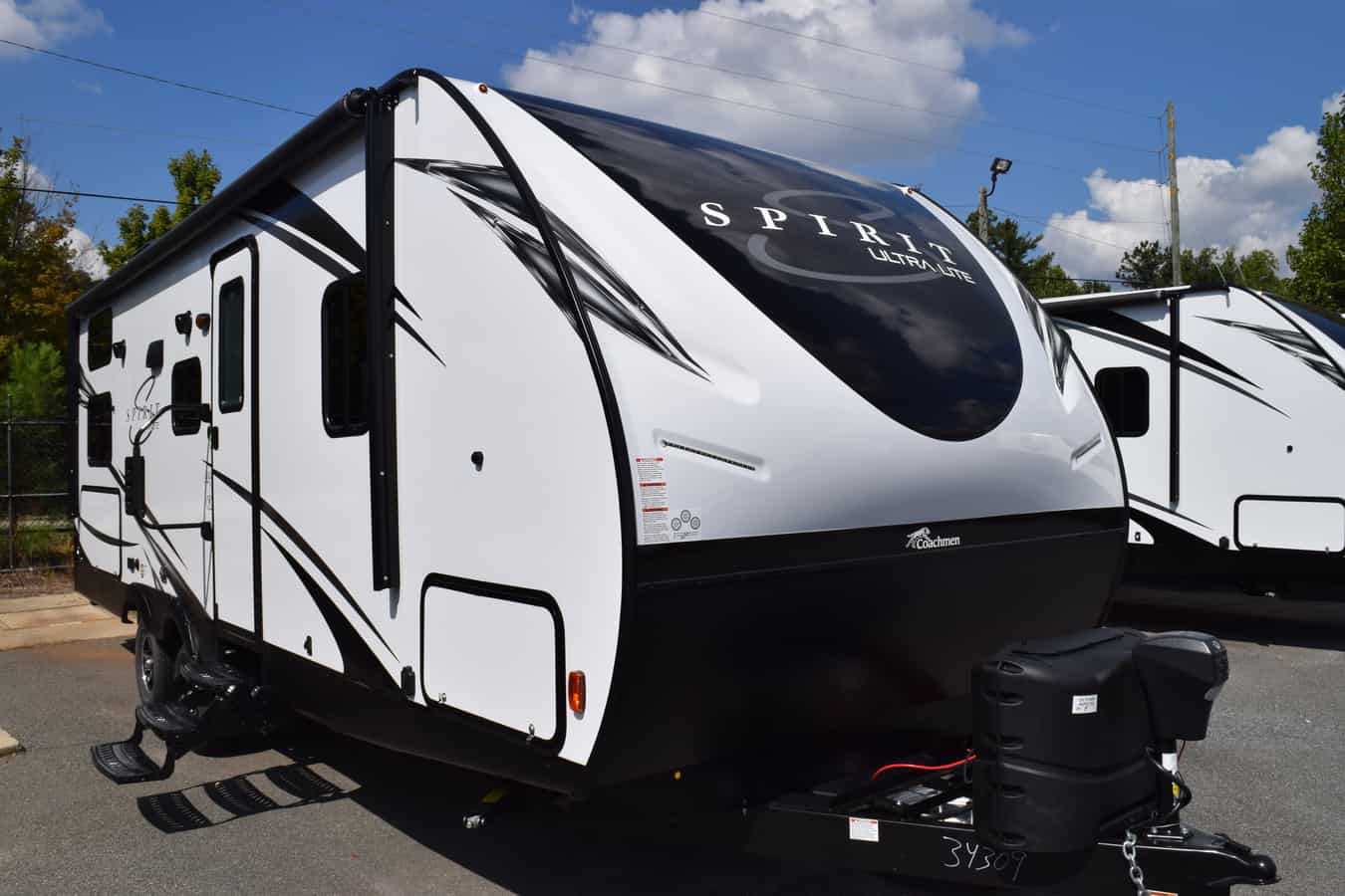 NEW 2020 Forest River COACHMEN SPIRIT 2454BH