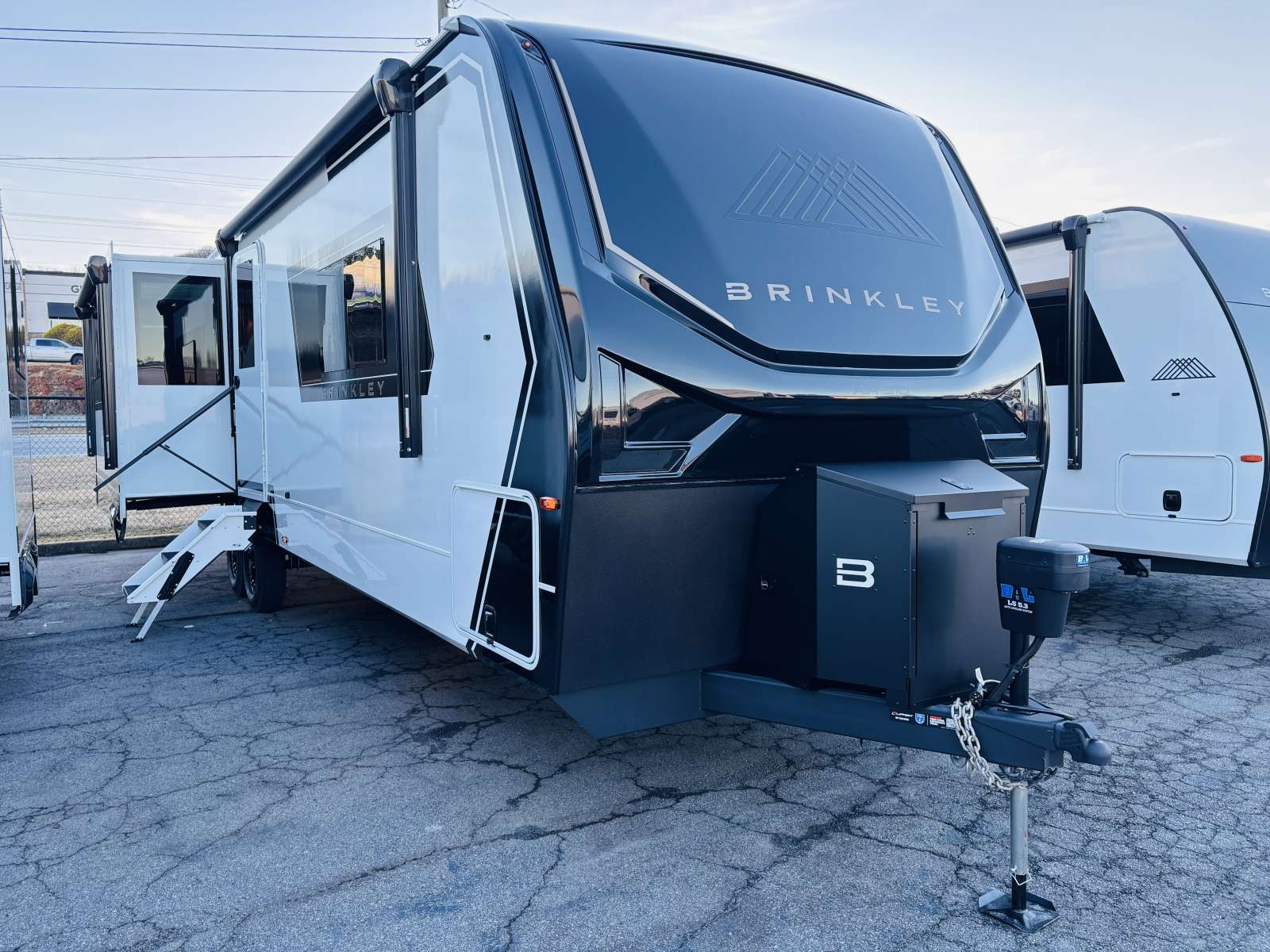 NEW 2026 Brinkley MODEL Z AIR 310 - Three Way Campers