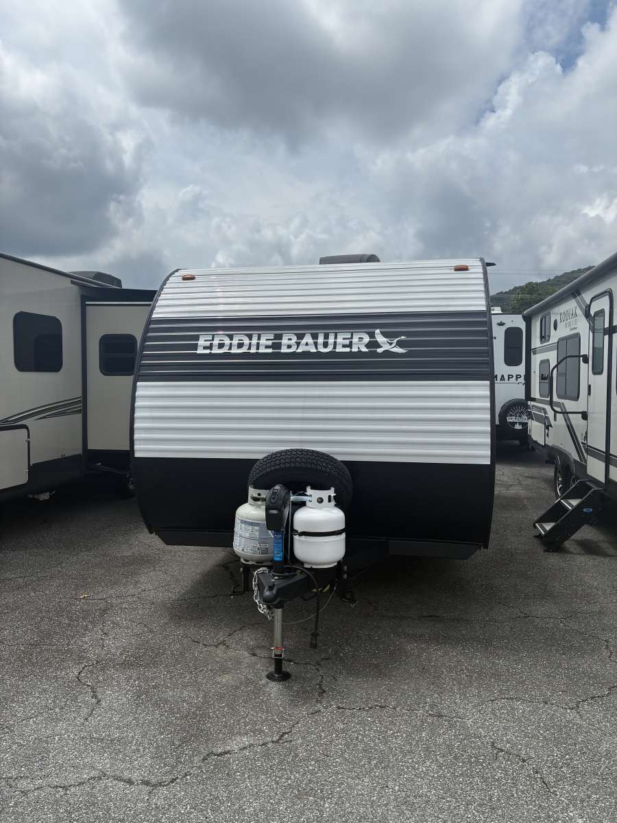 USED 2025 Coleman EDDIE BAUER 17RB - Three Way Campers