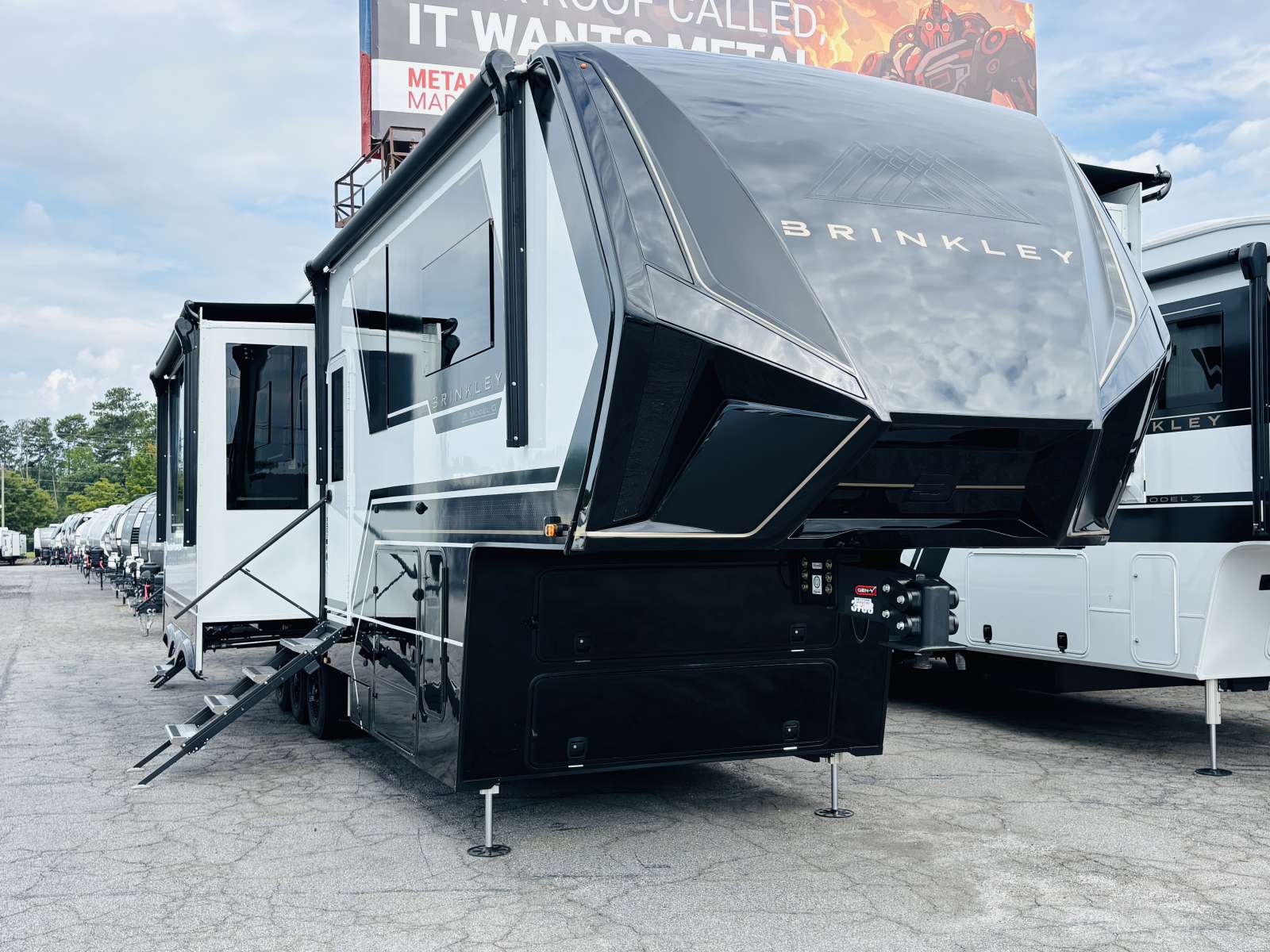 NEW 2027 Brinkley MODEL G 3250 - Three Way Campers