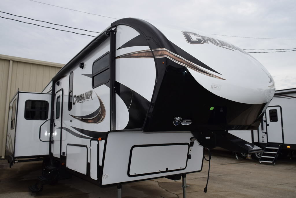 2018 PRIME TIME CRUSADER 27RK-LITE