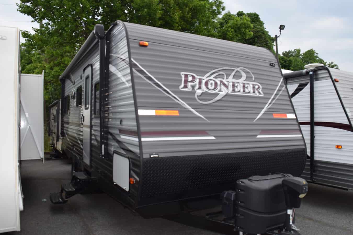 USED 2018 Heartland PIONEER RD210