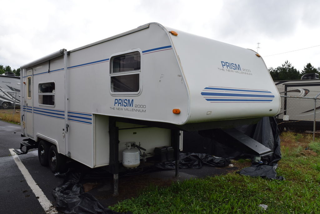 USED 1997 Prism 24