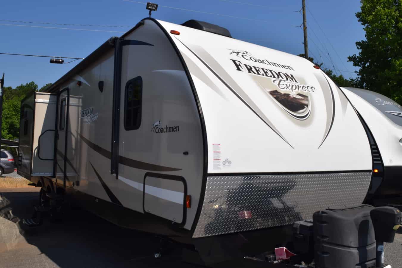 USED 2017 Freedom Espress FREEDOM EXPRESS 320BHDS