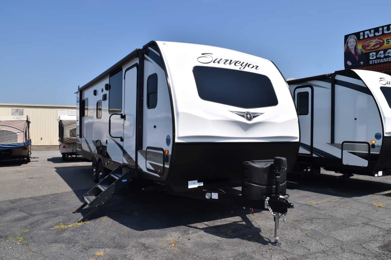 NEW 2020 Forest River SURVEYOR 272FLS