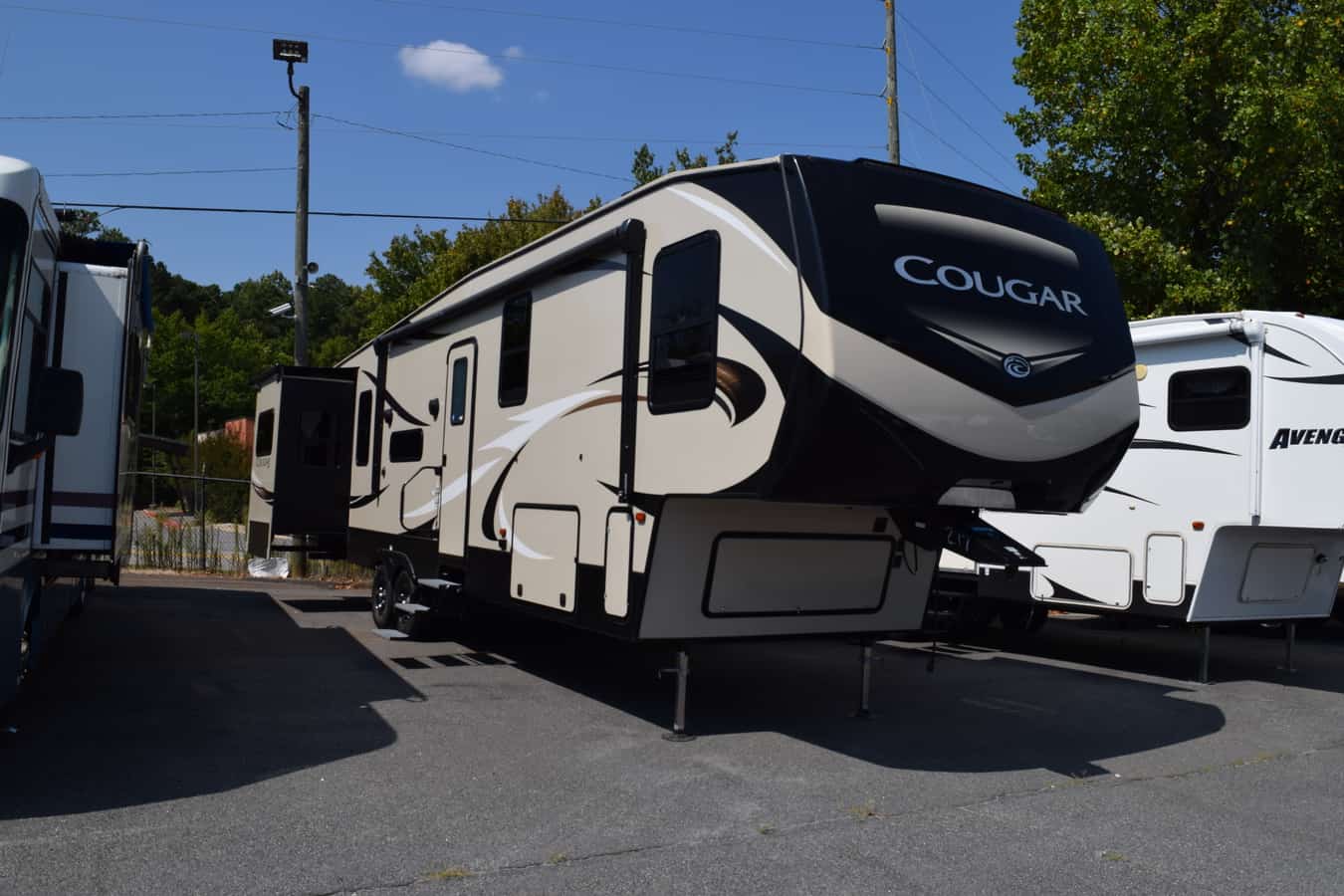 USED 2019 Keystone COUGAR 366RDS