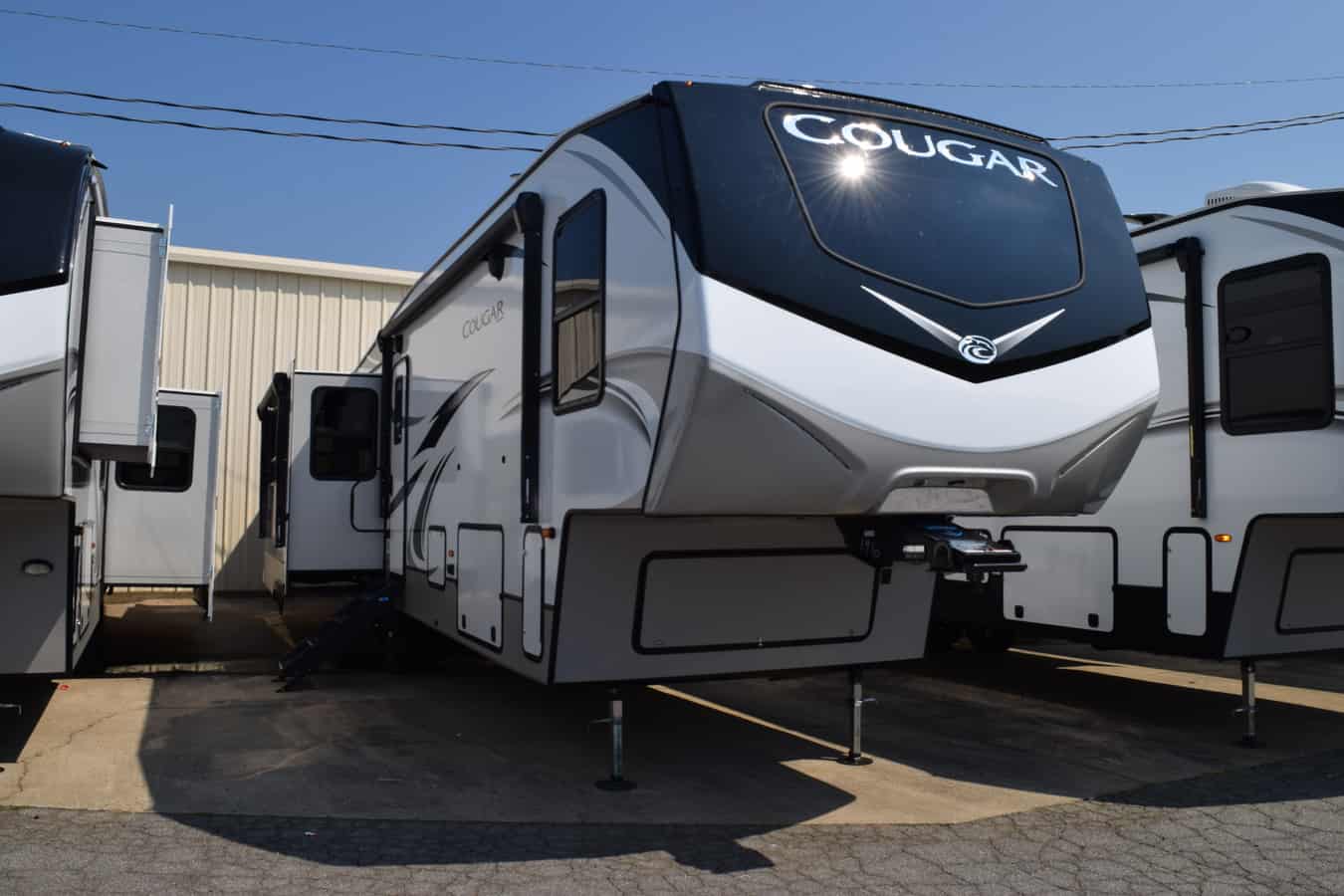 NEW 2020 Keystone COUGAR HALF-TON 29MBS