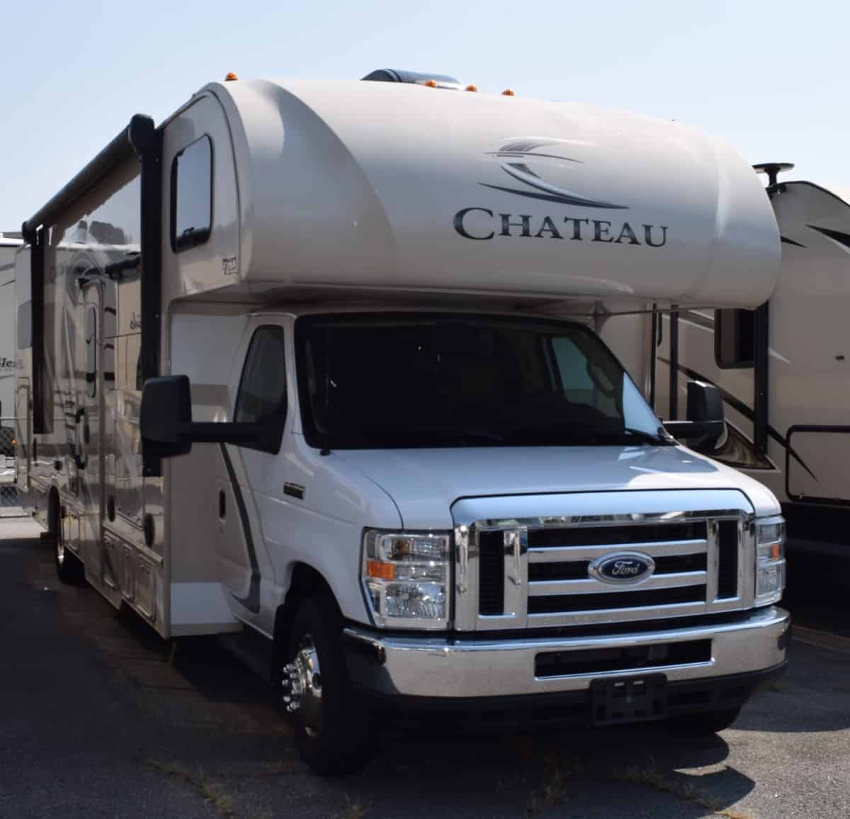 USED 2017 Thor CHATEAU 31E