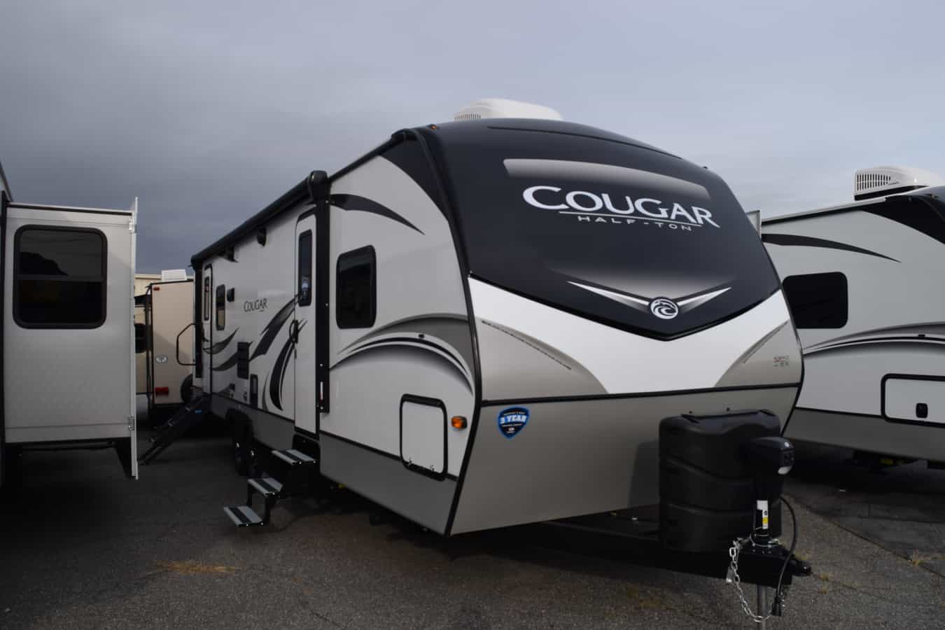 NEW 2020 Keystone COUGAR HALF-TON 29RLD