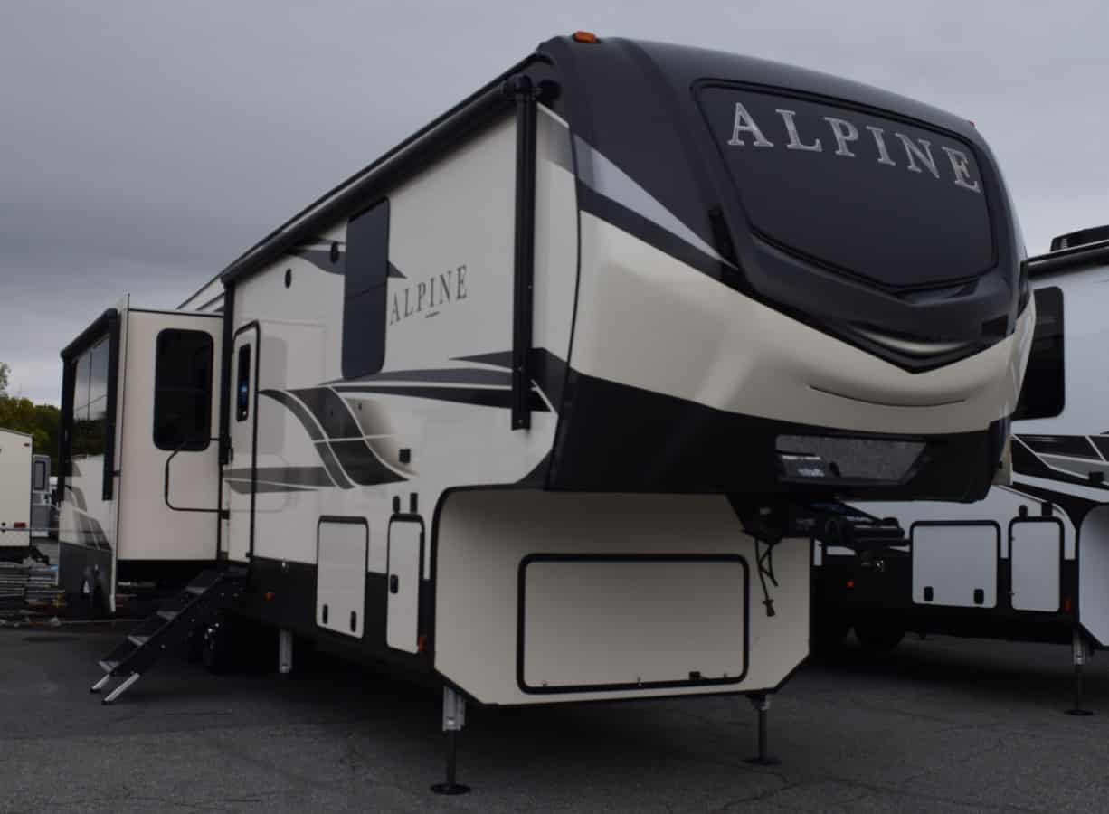 NEW 2020 Keystone ALPINE 3651RL