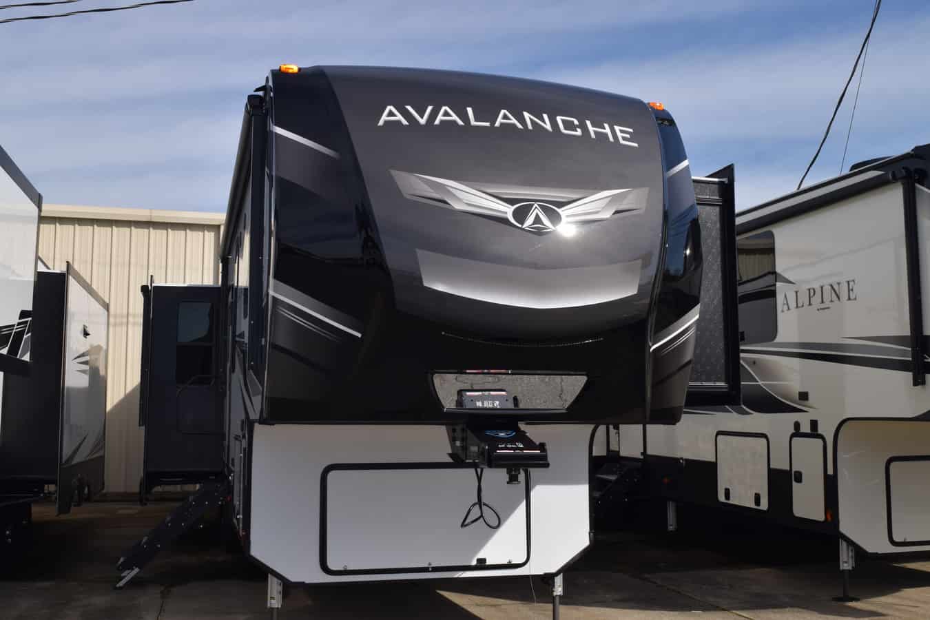 NEW 2020 Keystone AVALANCHE 339GK