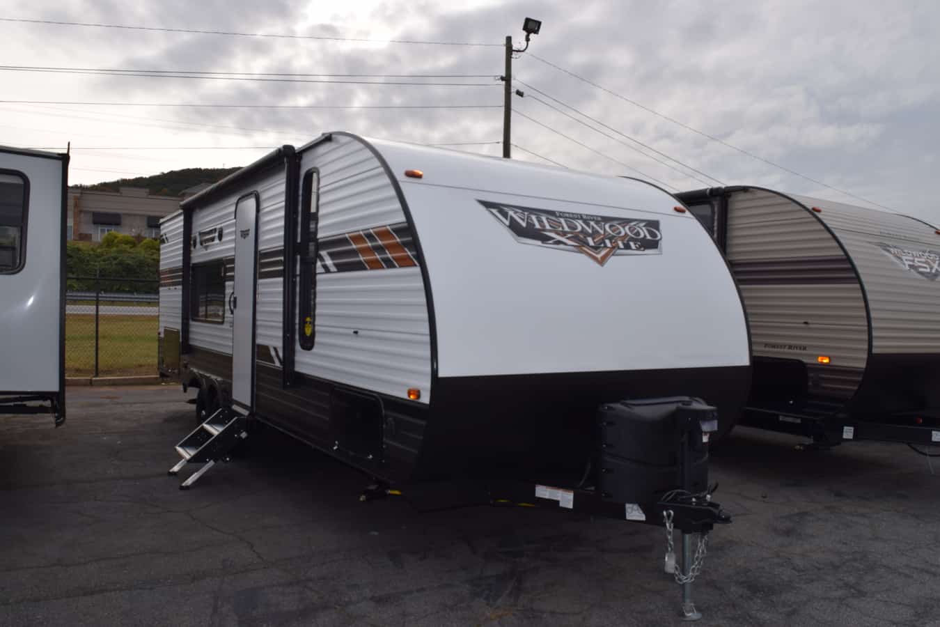 NEW 2020 Forest River WILDWOOD 261BHXL