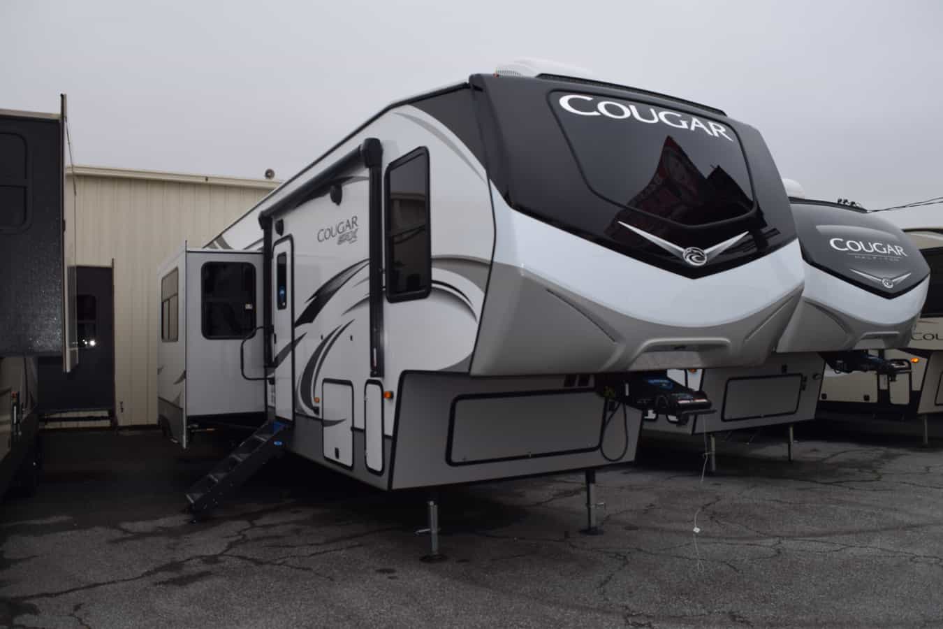 NEW 2020 Keystone COUGAR 353SRX