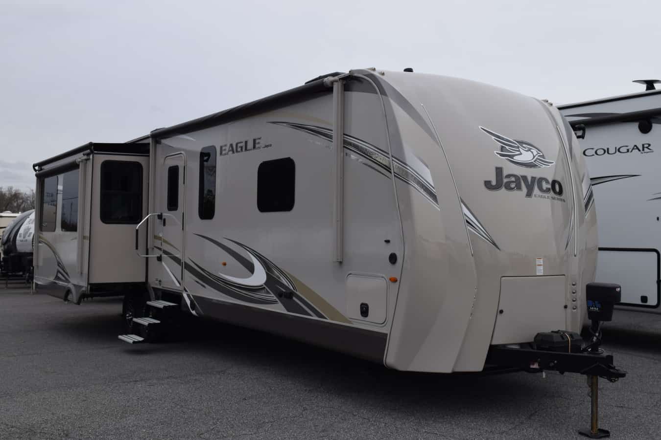 USED 2018 Jayco JAYCO 330RSTS EAGLE