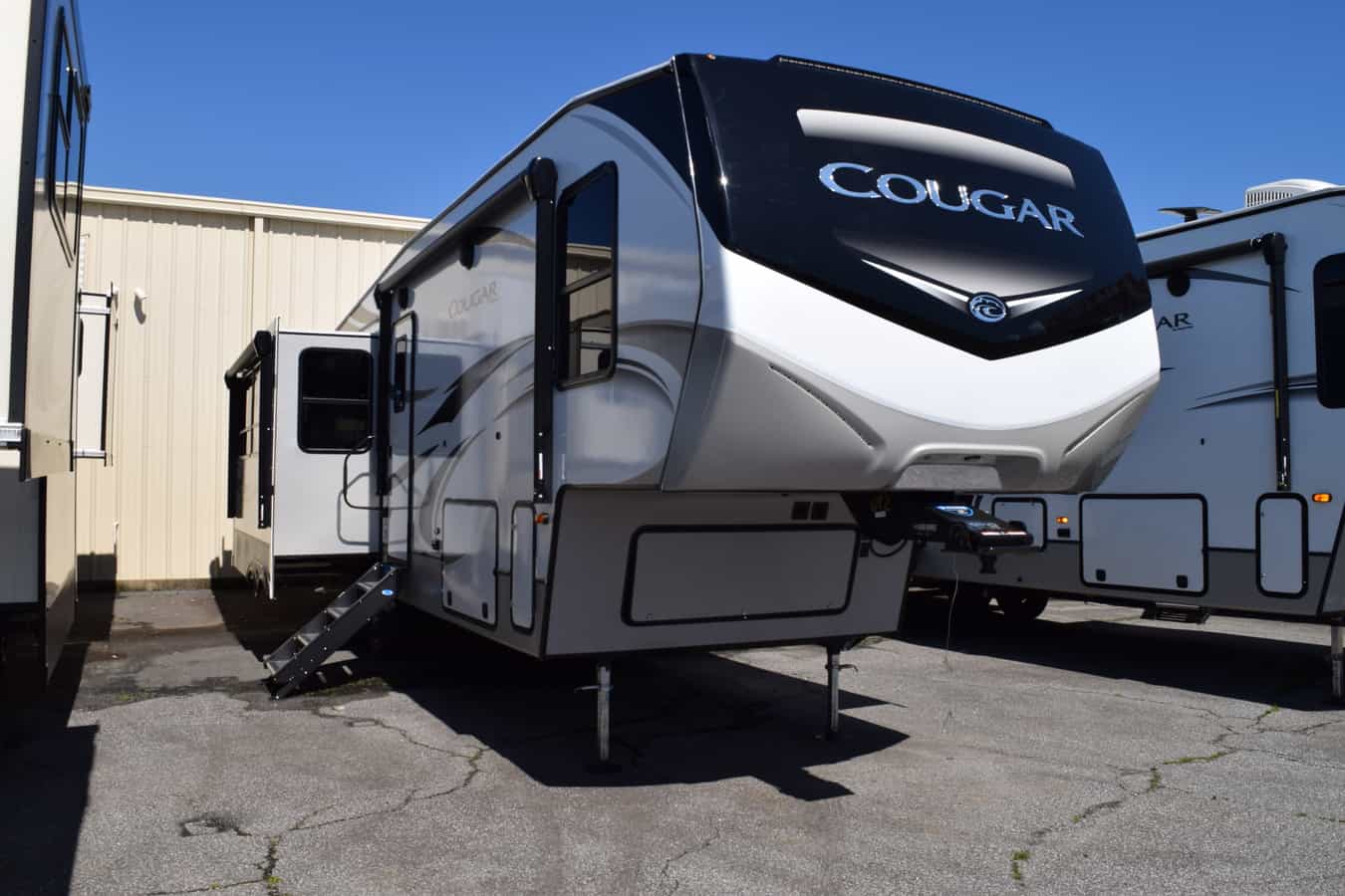 NEW 2020 Keystone COUGAR 315RLS