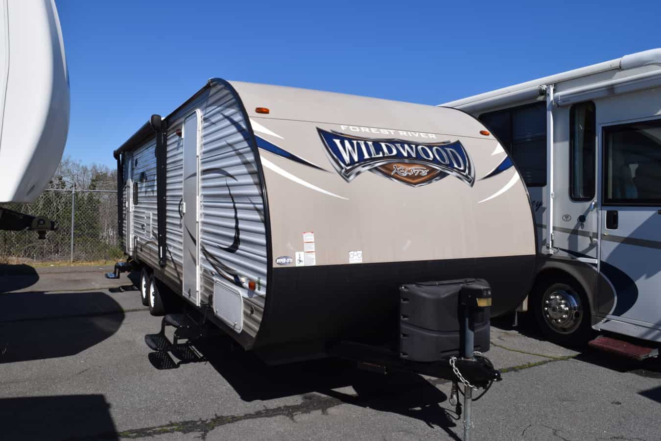USED 2017 Forest River WILDWOOD 254RLXL