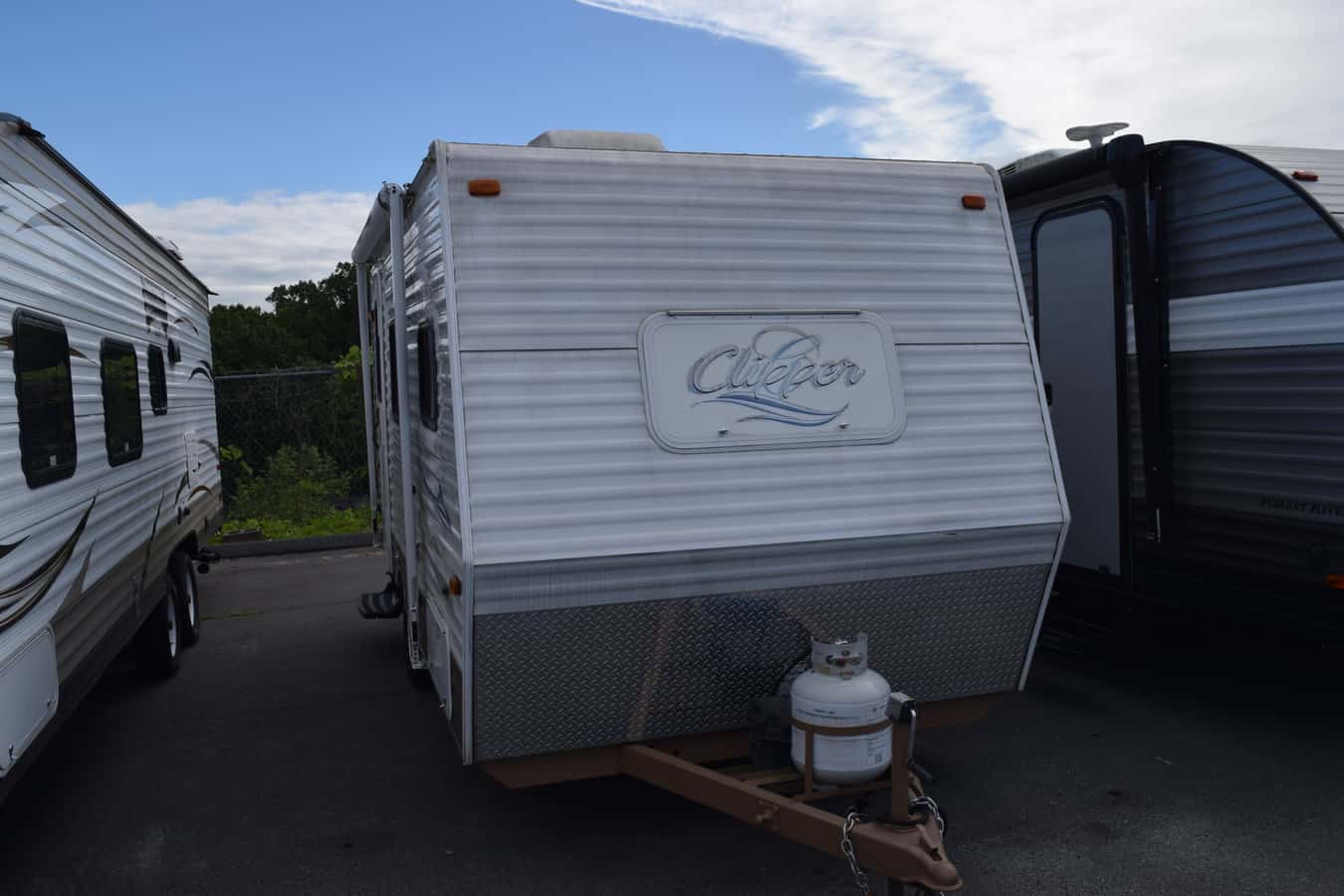 USED 2013 Coachmen CLIPPER 16FB