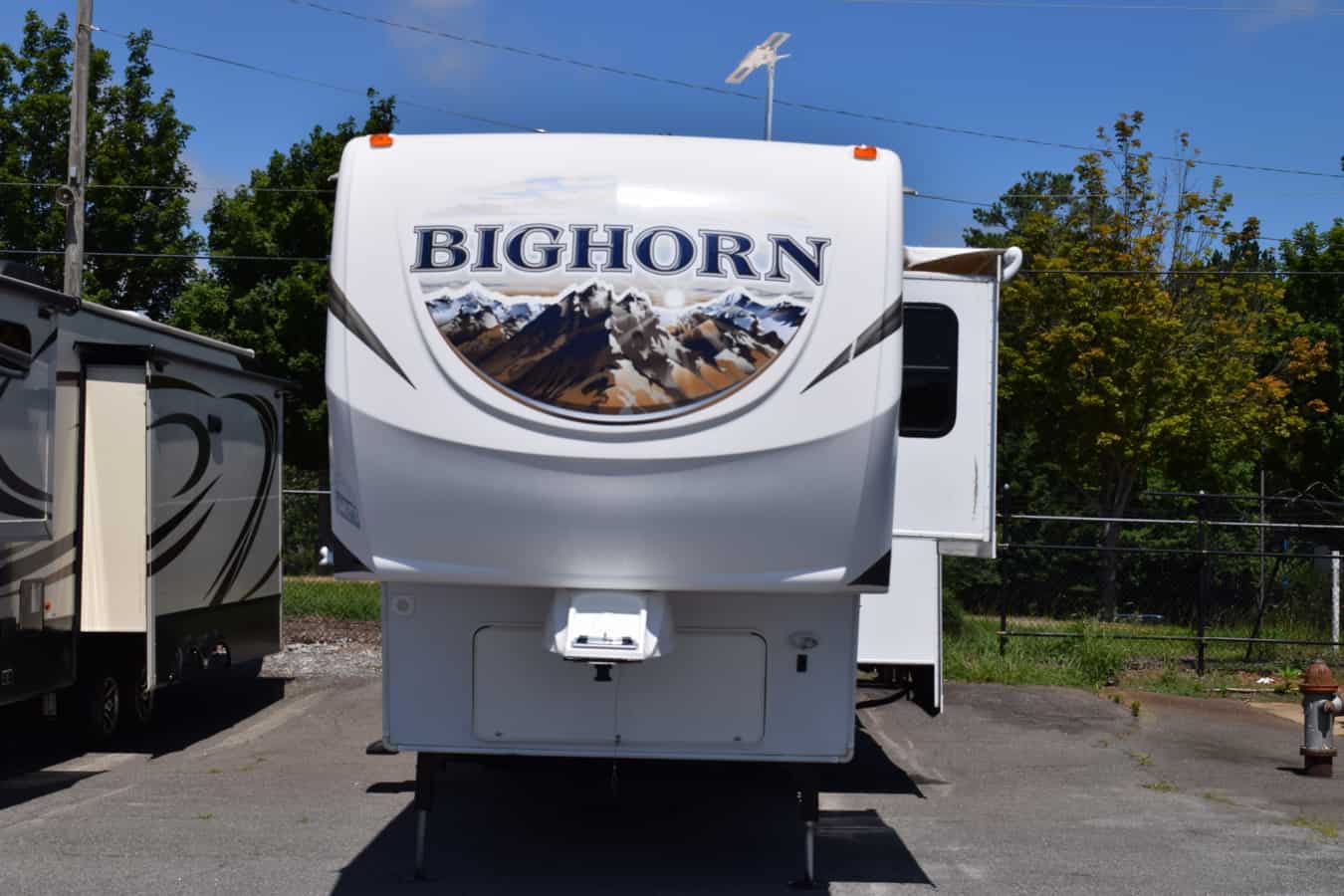 USED 2014 Heartland BIG HORN 37QB