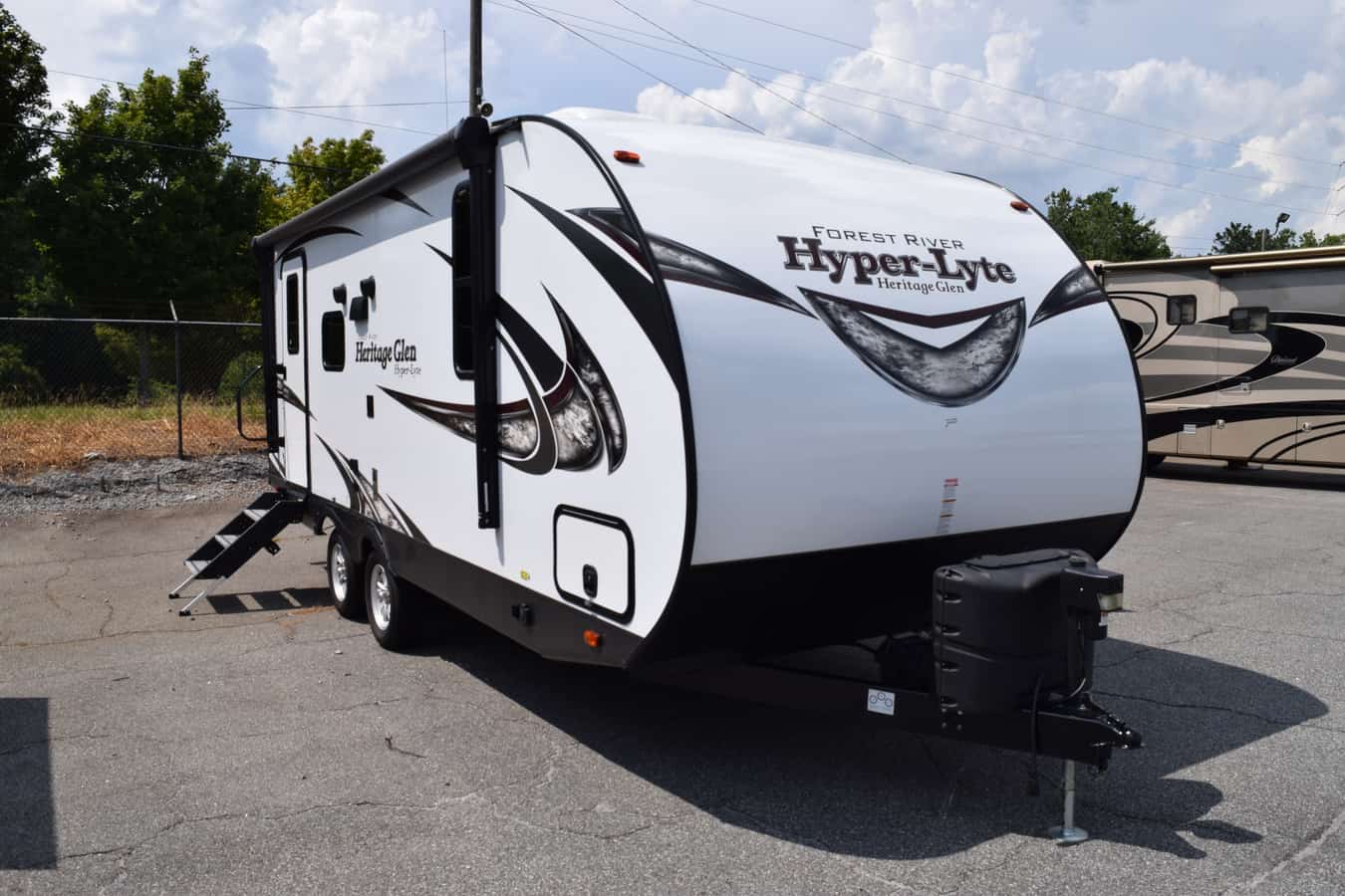 USED 2019 Forest River HERITAGE GLEN 23RBHL