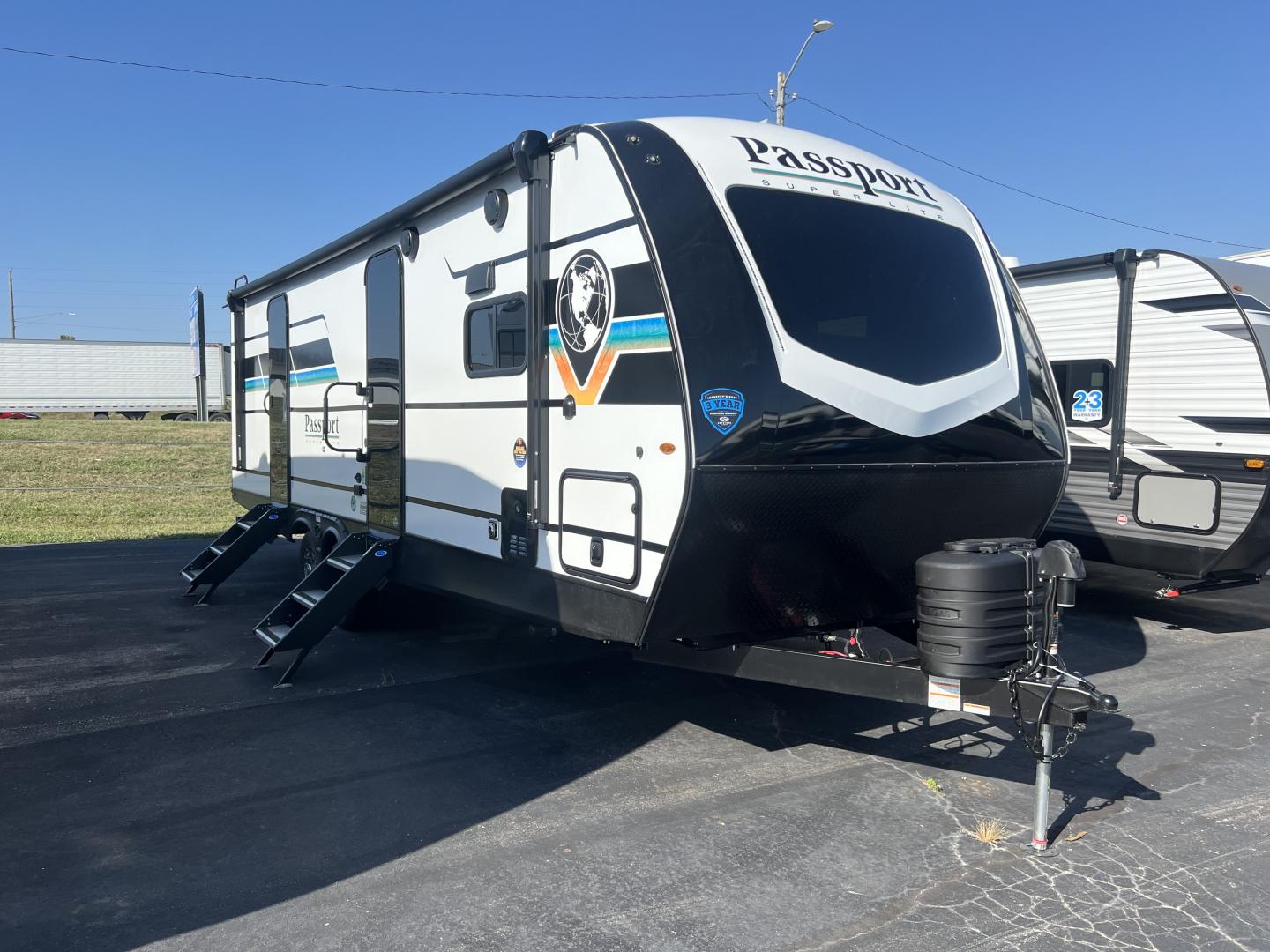 New 2025 Keystone PASSPORT 2600FK - Trailside RV Kansas City