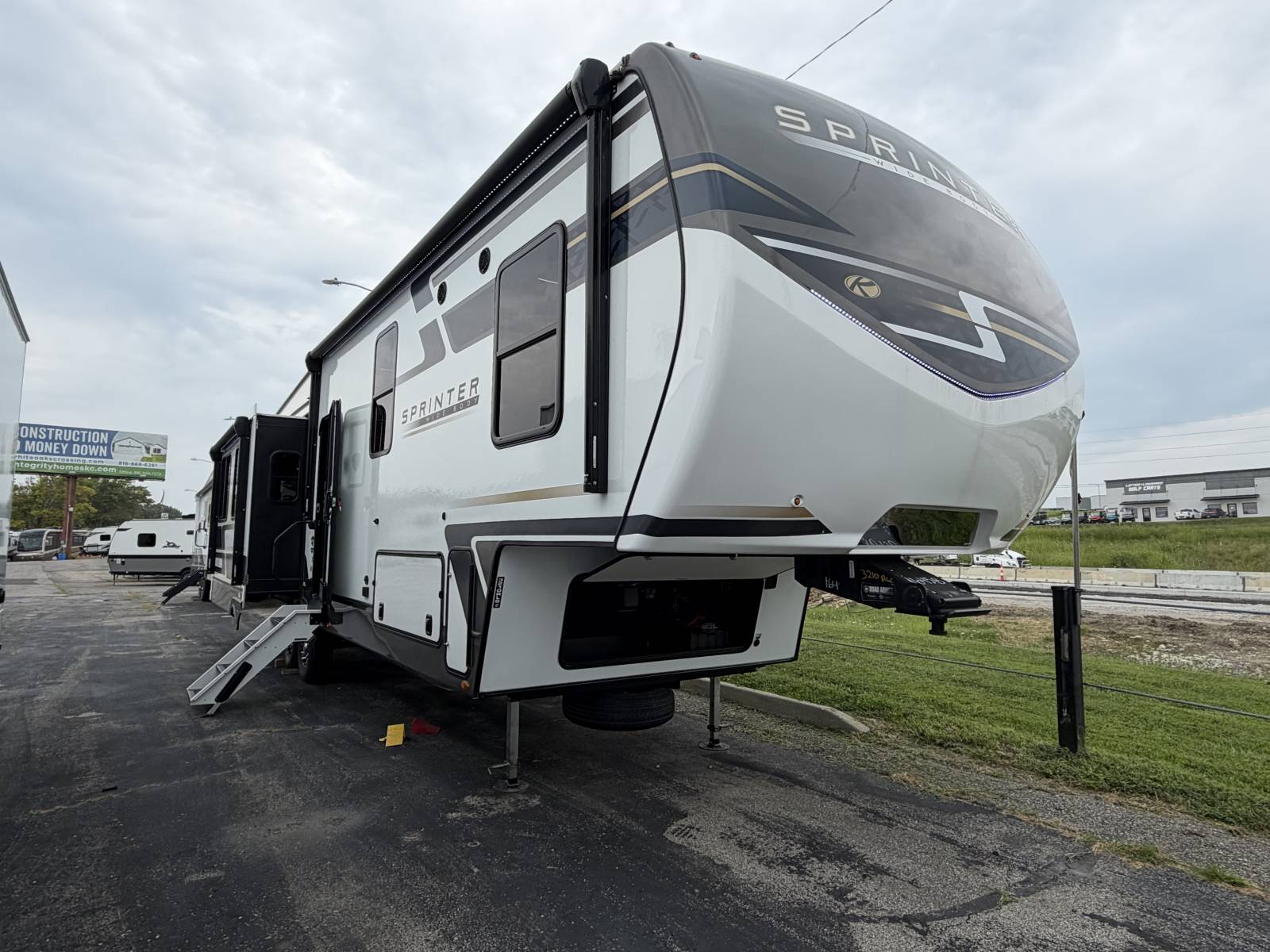 New 2025 Keystone SPRINTER 3210RLS - Trailside RV Kansas City