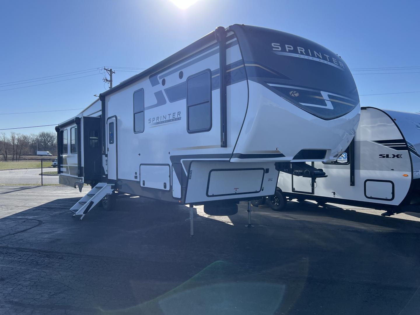 New 2025 Keystone SPRINTER 3210RLS - Trailside RV Kansas City