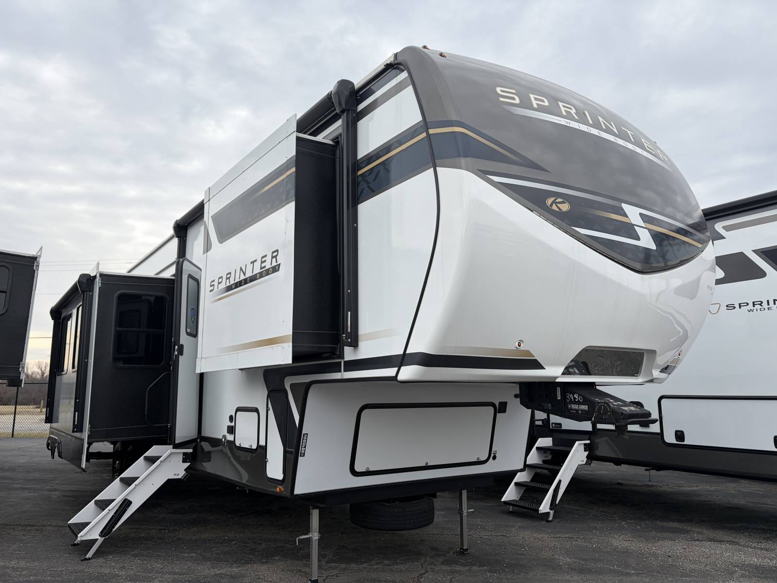 New 2025 Keystone SPRINTER 3980FBS - Trailside RV Kansas City
