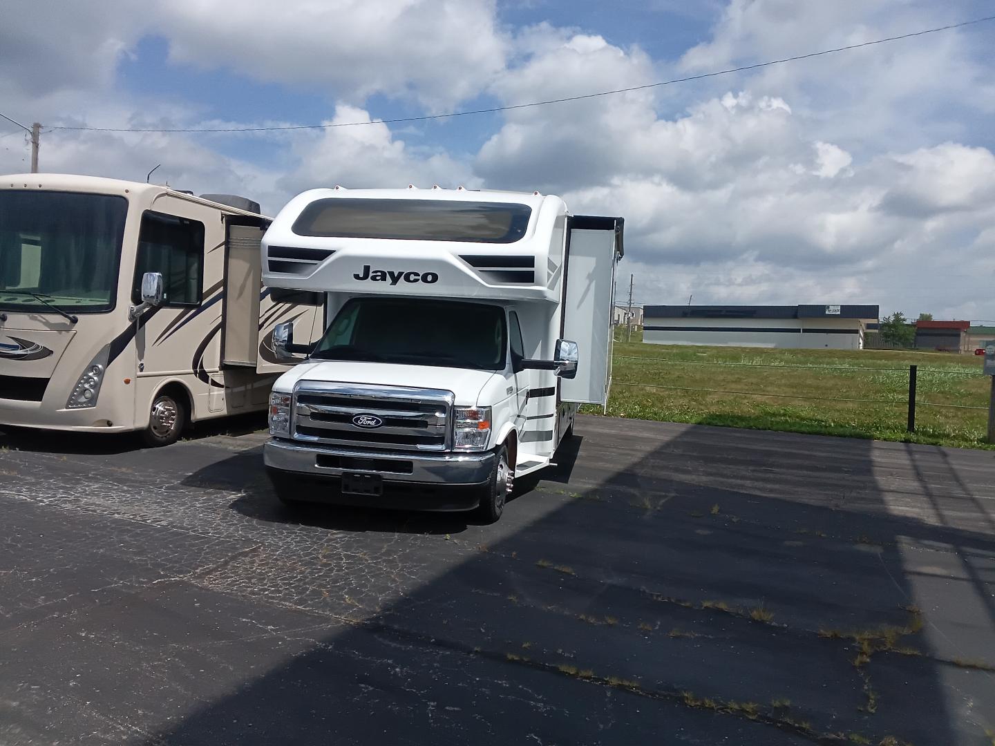 New 2026 Jayco GREYHAWK 30Z - Trailside RV Kansas City