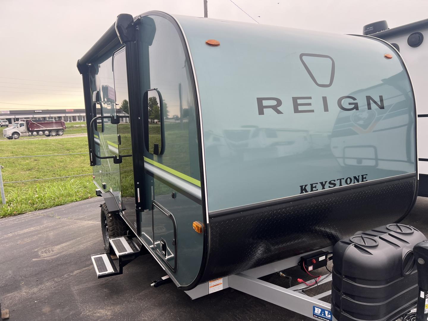 New 2026 Keystone REIGN 13RK - Trailside RV Kansas City