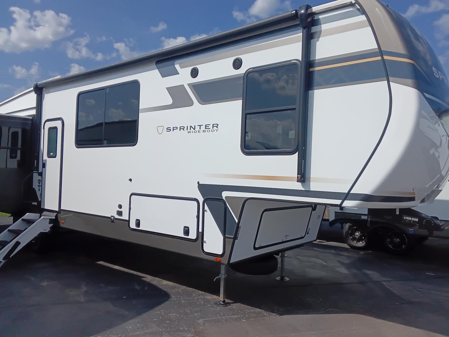 New 2026 Keystone SPRINTER 3590LFT - Trailside RV Kansas City