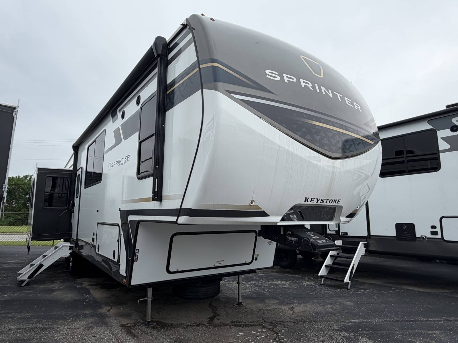 New 2026 Keystone SPRINTER 3590LFT - Trailside RV Kansas City
