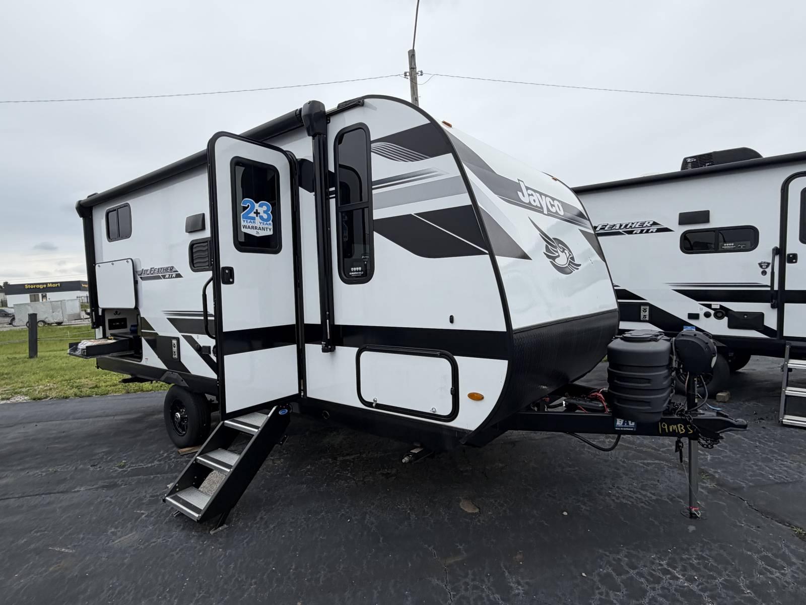 New 2026 Jayco JAY FEATHER 19MBS - Trailside RV Kansas City