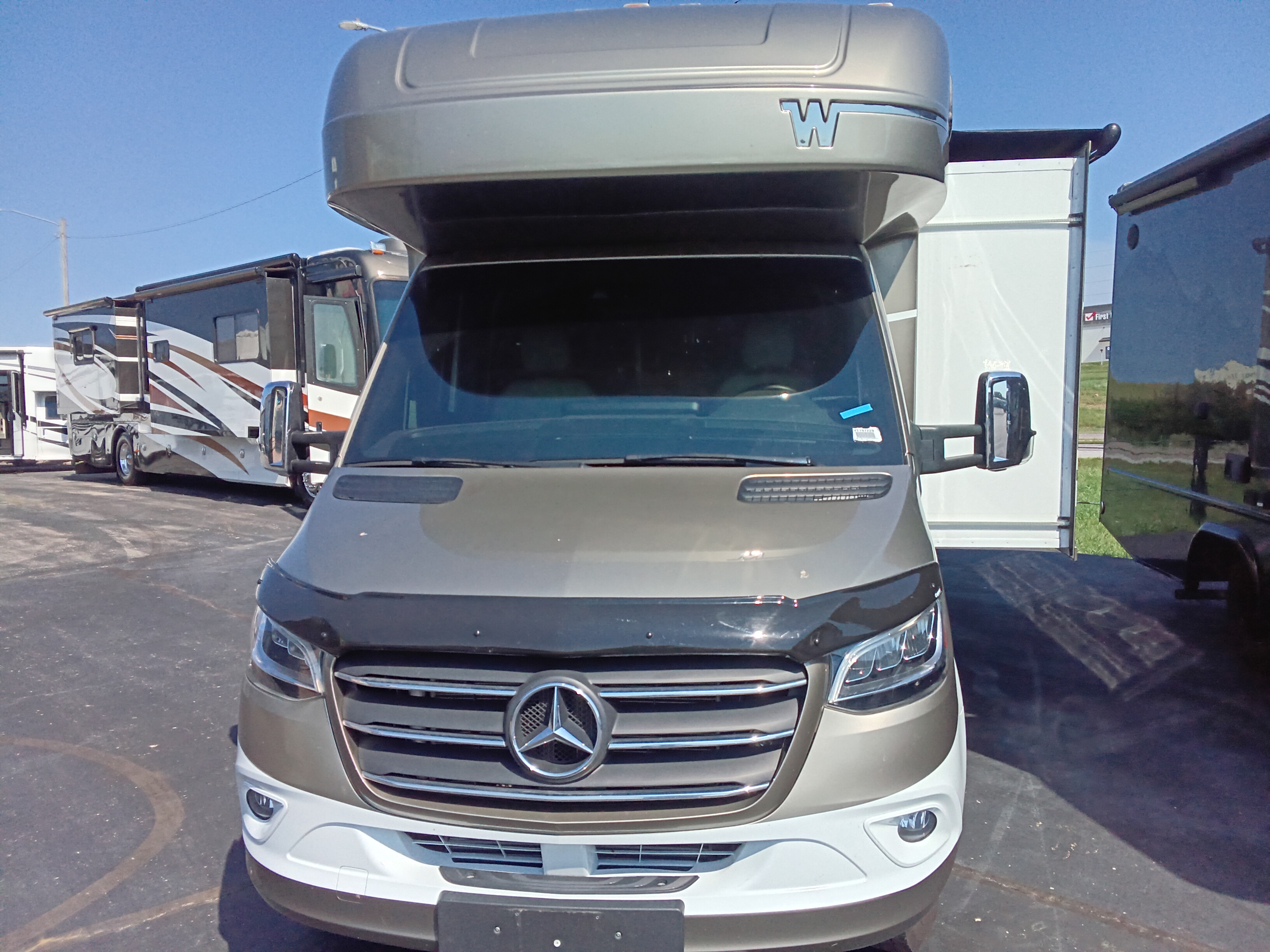 Used 2022 Winnebago NAVION 24D - Trailside RV Kansas City