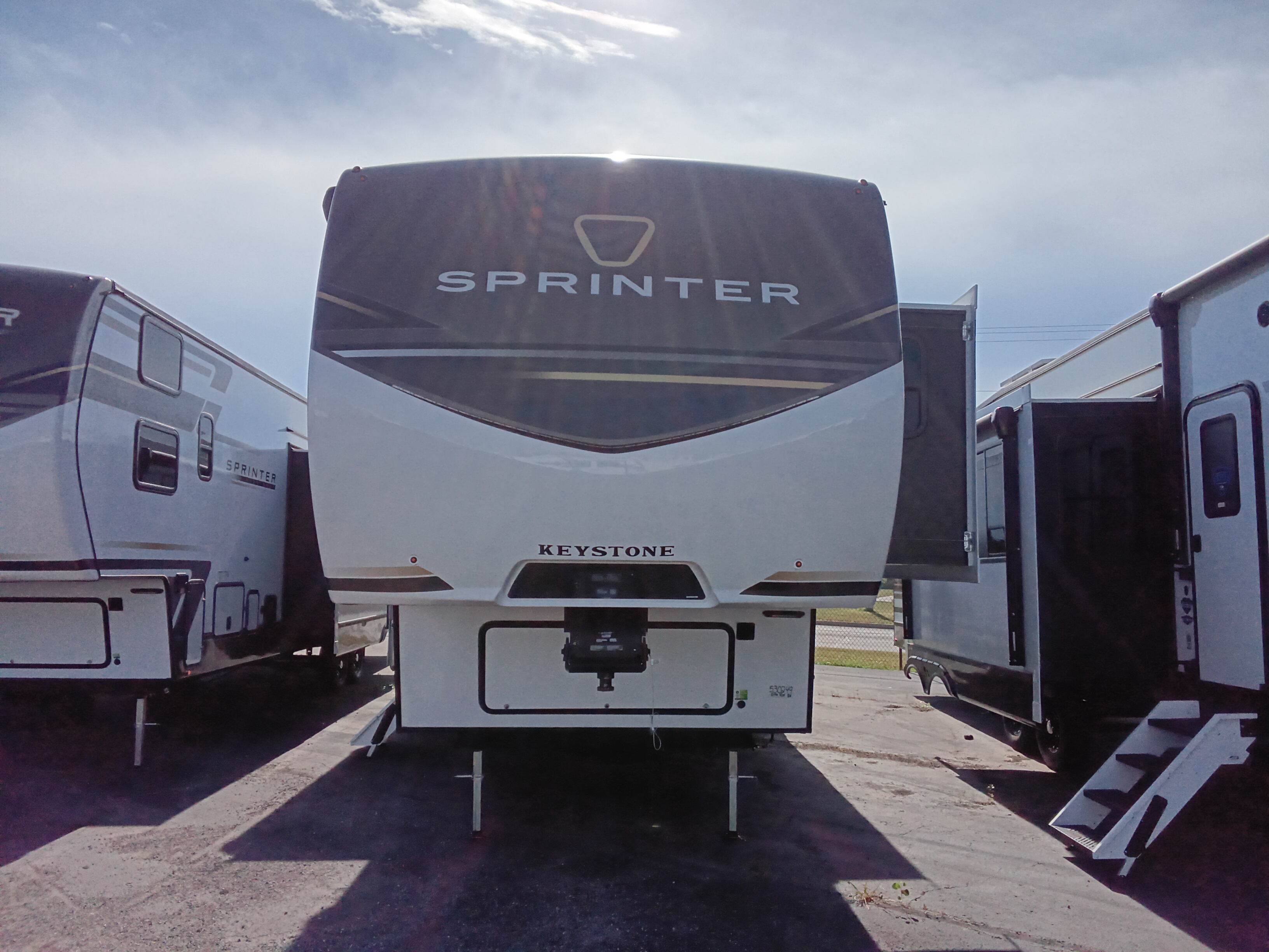 New 2026 Keystone SPRINTER 3920DSL - Trailside RV Kansas City