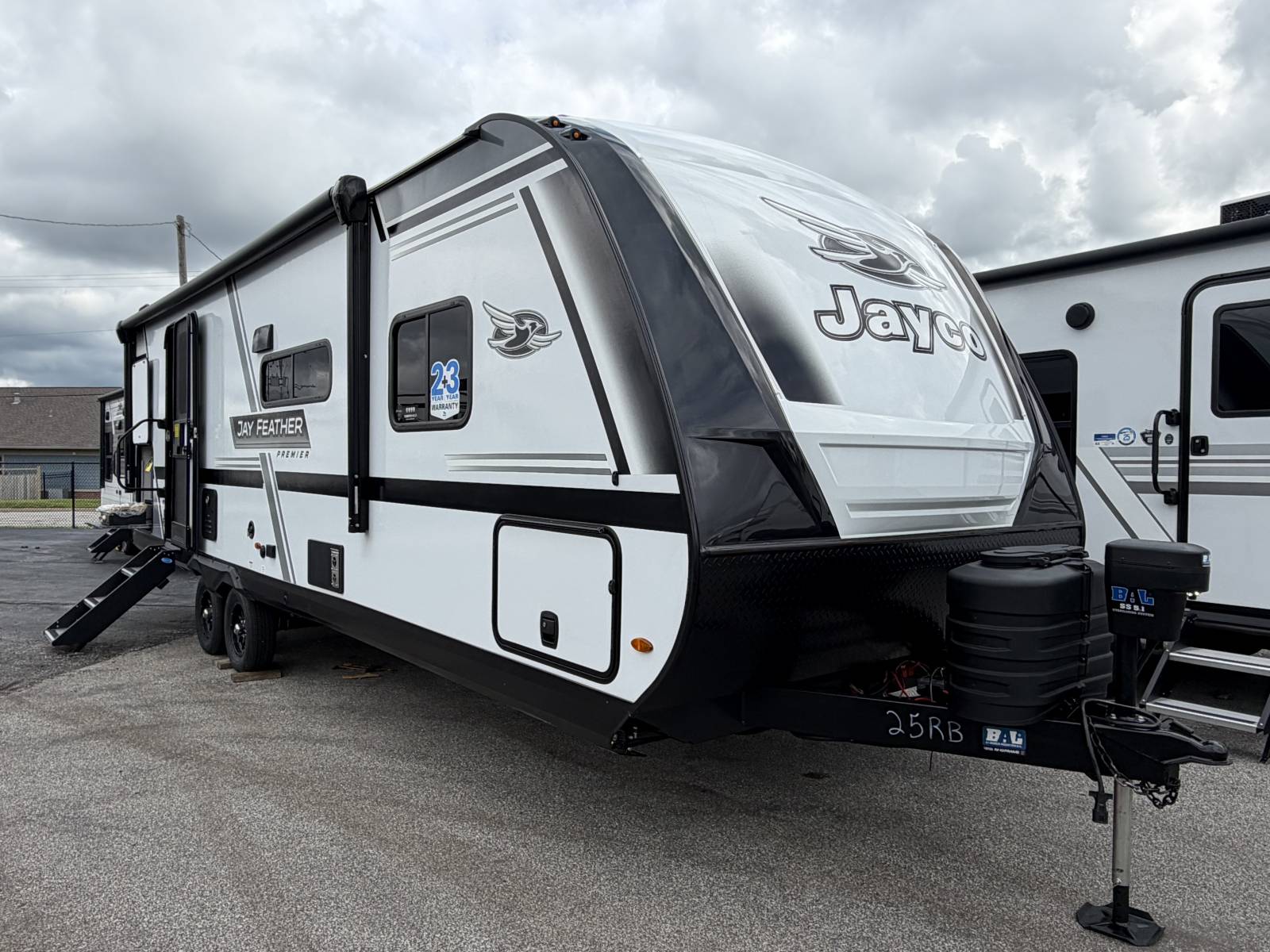 New 2027 Jayco JAY FEATHER 25RB - Trailside RV Kansas City