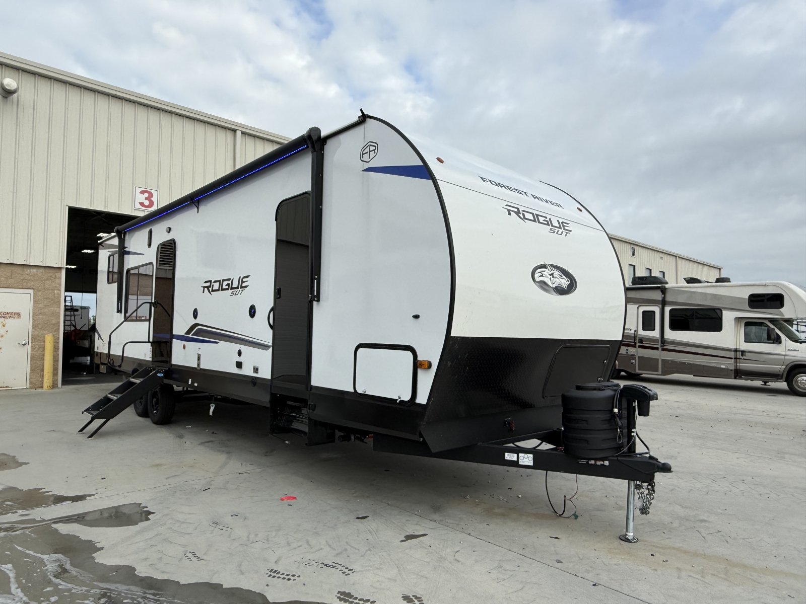 New 2026 Forest River ROGUE 27SUT - Tri-Am RV Center