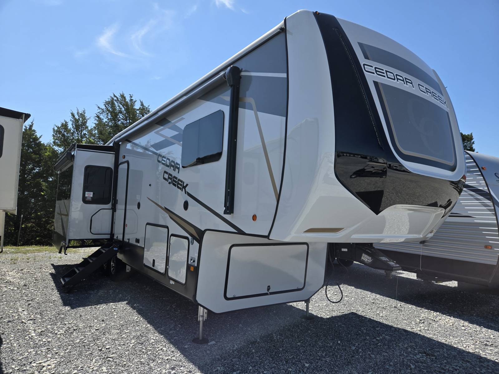Used 2022 Forest River CEDAR CREEK 345IK - Tri-Am RV Center
