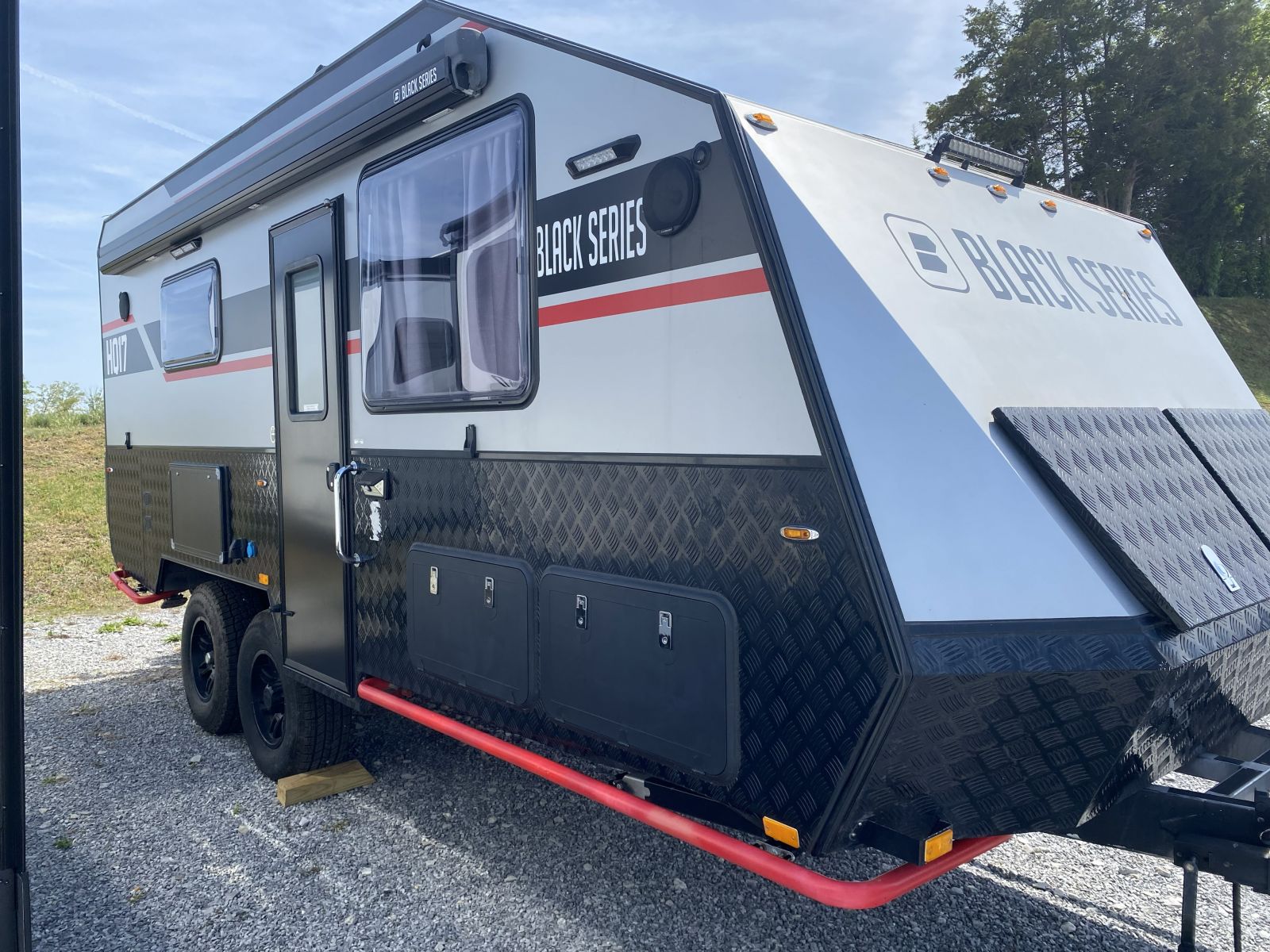 Used 2022 Black Series BLACK SERIES HQ17 - Tri-Am RV Center
