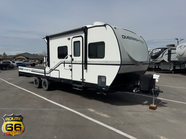 USED 2020 Genesis Supreme OVERNIGHTER 12-14.6RB - Uncharted Recreation