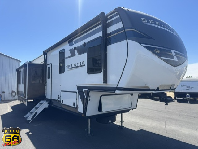 USED 2025 Keystone SPRINTER 3900DBL - Uncharted Recreation