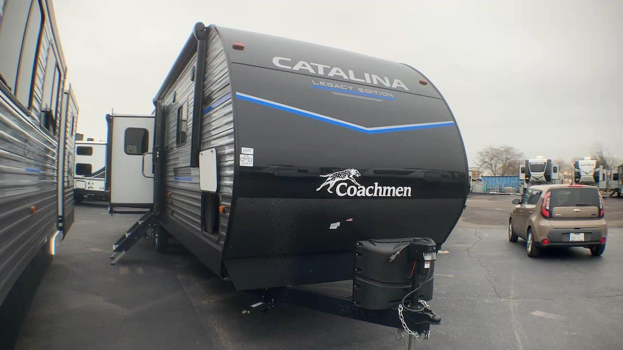 NEW 2023 COACHMEN CATALINA LEGACY EDITION 313RLTS Ft. Worth, TX