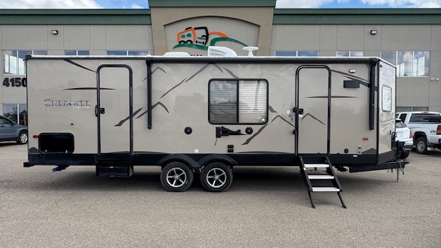 USED 2019 Forest River CHEROKEE LIMITED 234VFK