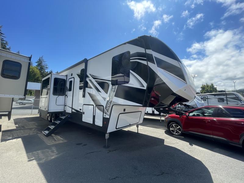2022 Dutchmen VOLTAGE 3845 - Wilder RV